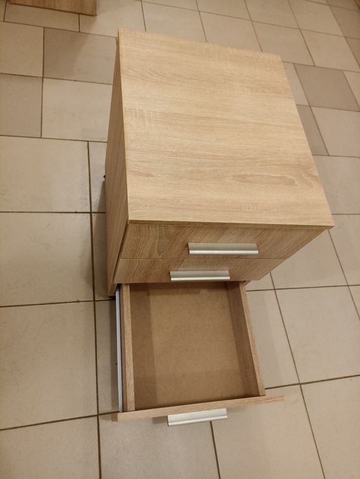 Шафи і столи тільки самовивіз Надвірна