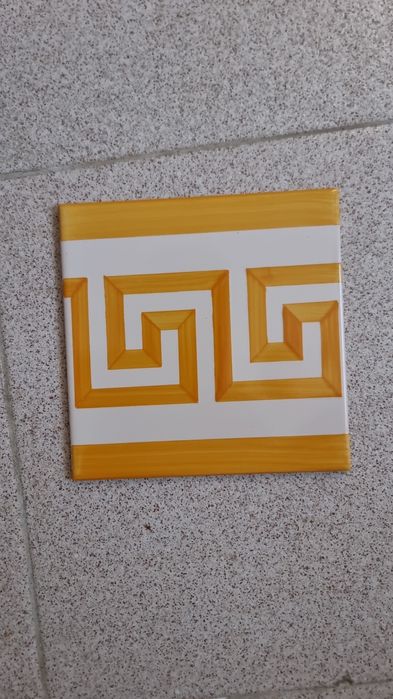 Azulejo pintado à mão