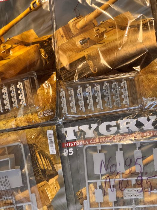 Model Czołgu Tiger- Tygrys 1/16 Hachette Kompletny 1-140 Części Nowy