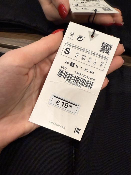 Шорти ZARA нові