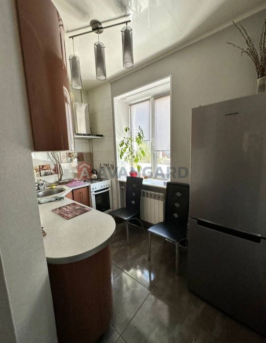 Кв.2х.к.перший поверх,дніпровський р-н,Сергія Синенка9.