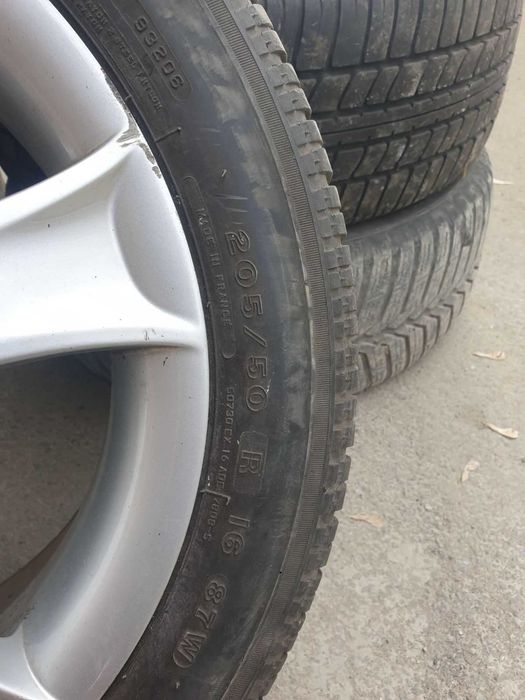 Продам шини FIRESTONE 205/50 16 87W