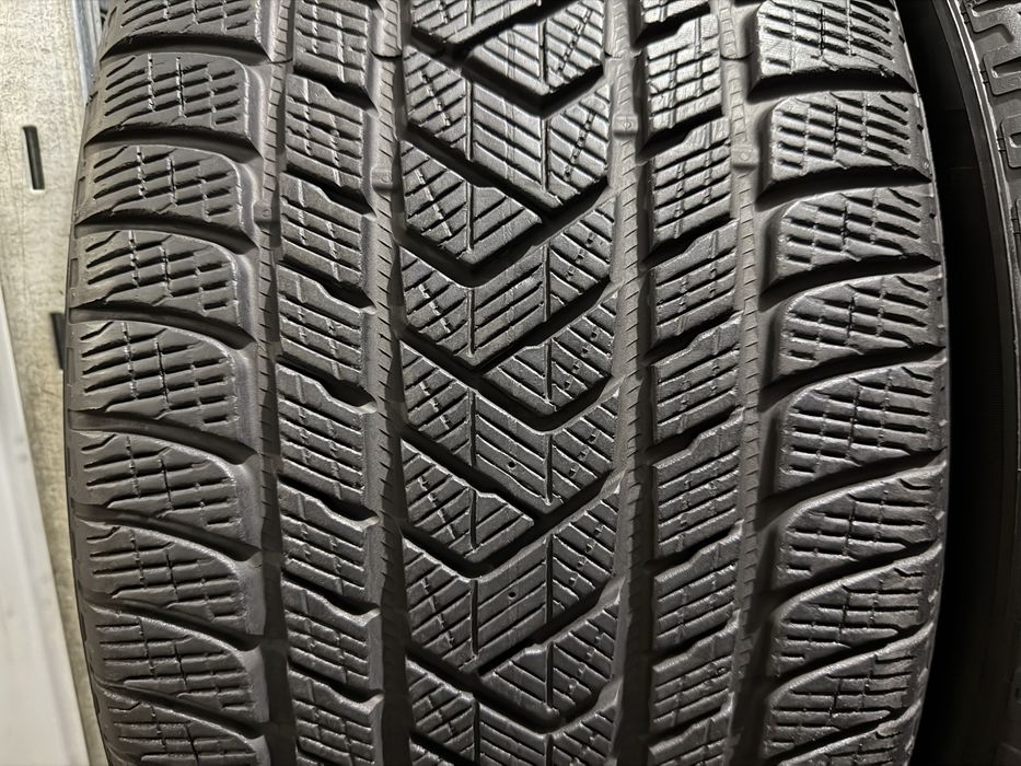 275/35 315/30 r22 Pirelli