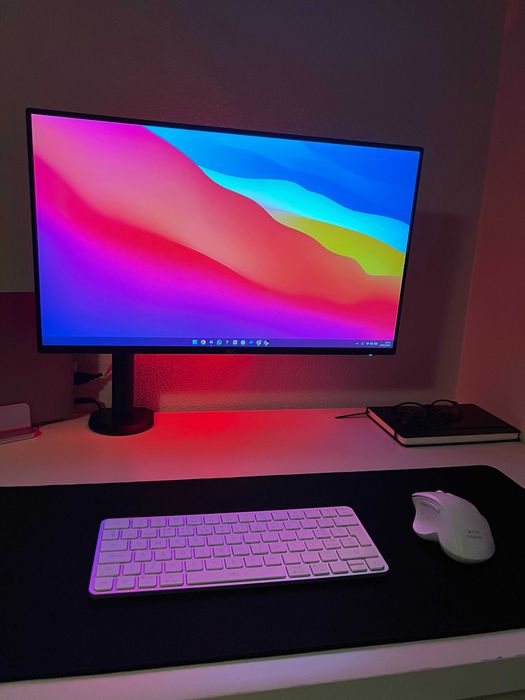 Conjunto rato, teclado e tapete estilo apple - Como novo