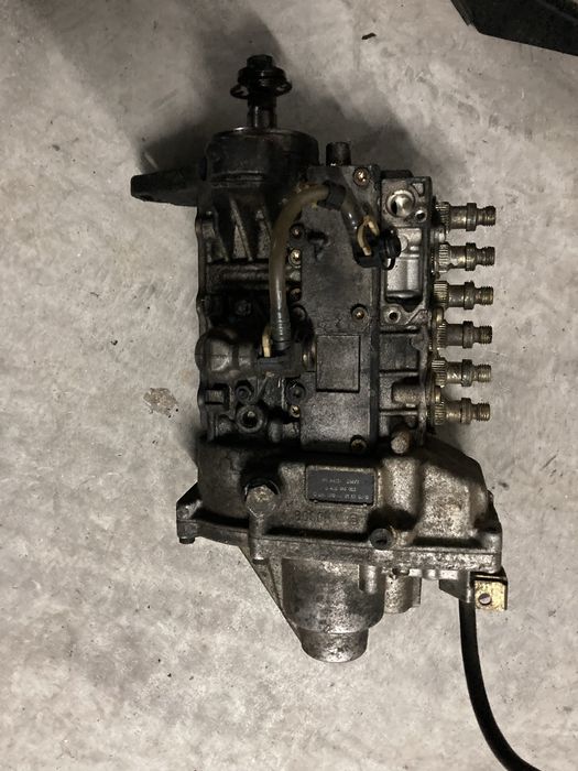 Bomba injectora Mercedes 300 D Turbo OM606 170 cv