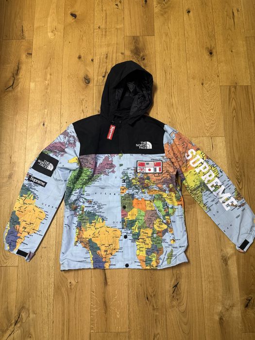 Kurtka The North Face x Supreme Mapa