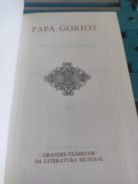 Coleção em 3 volumes de Grandes Clássicos Da Literatura Mundial