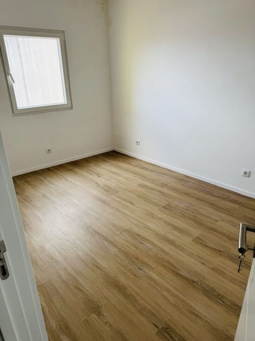 T2 Remodelado a Estrear na Brandoa – 1.100€