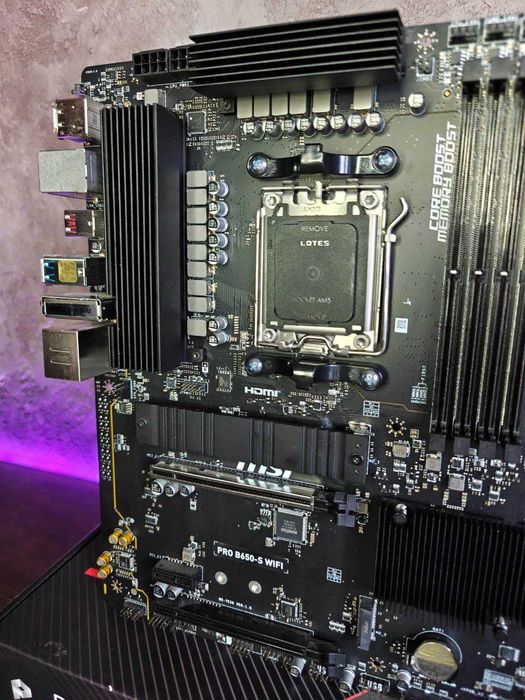 Материнська плата MSI Pro B650-S Wifi (AM5) 7000-9000 Серія AMD