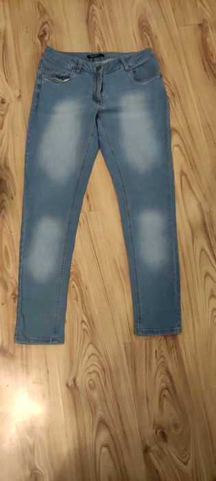 jeansy jasnoniebieskie damskie