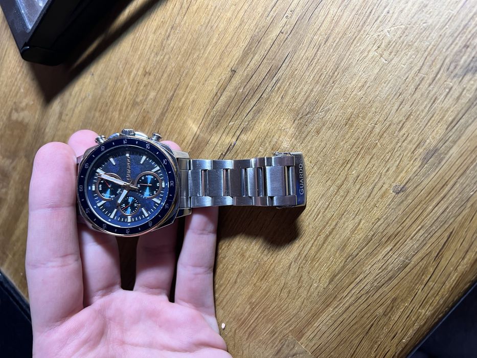 Чоловічий годинник GUARDO 012782-2