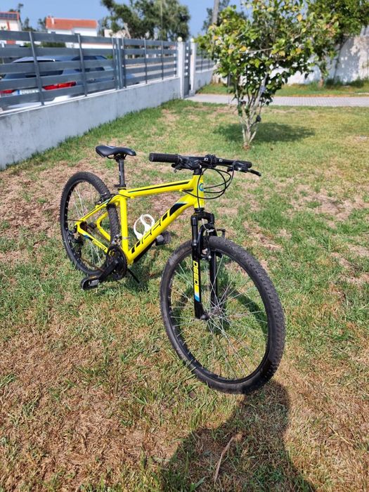 Bicicleta DEED amarela