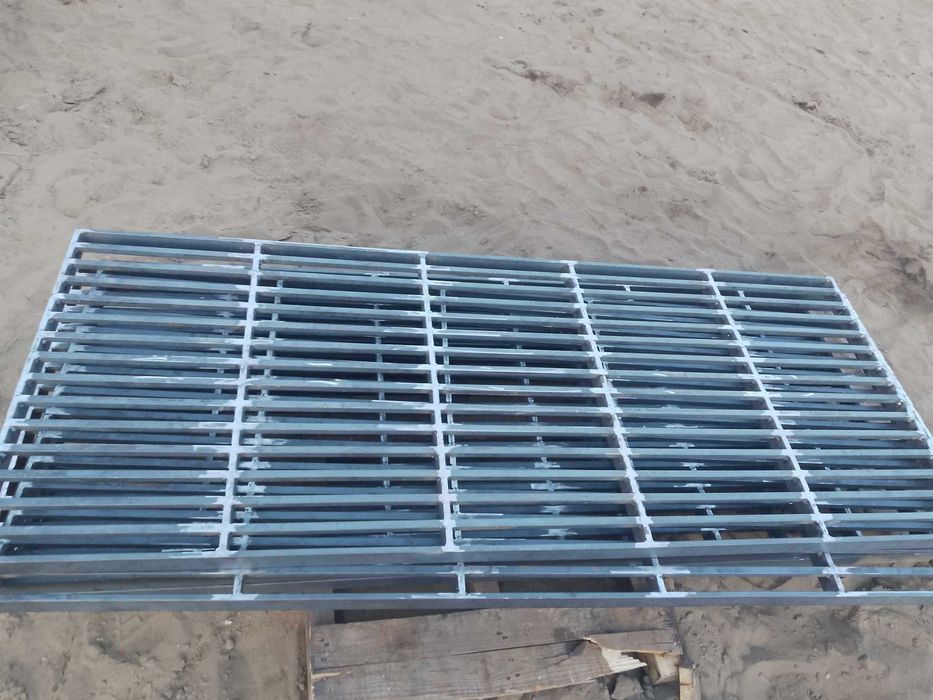 Ruszta/kraty dla bydła/do obory