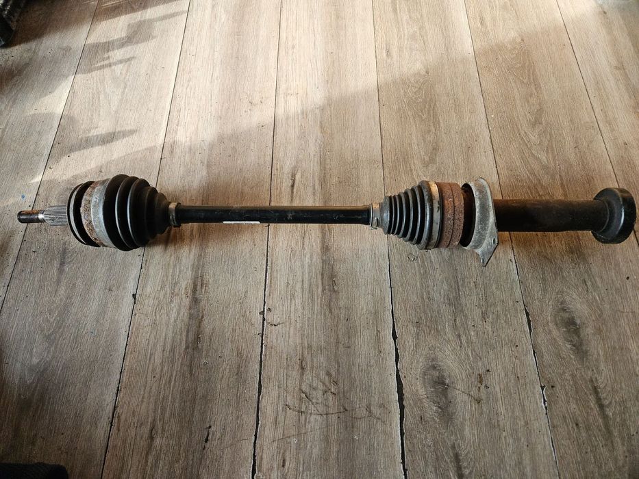 Półoś prawa VW Transporter T5 LIFT T6 1,9 2,0 TDI 7E0407272AA