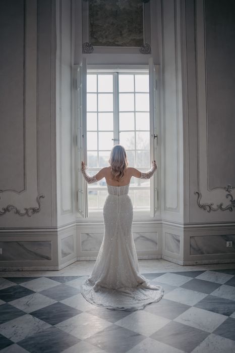 Suknia ślubna rybka z rękawkami