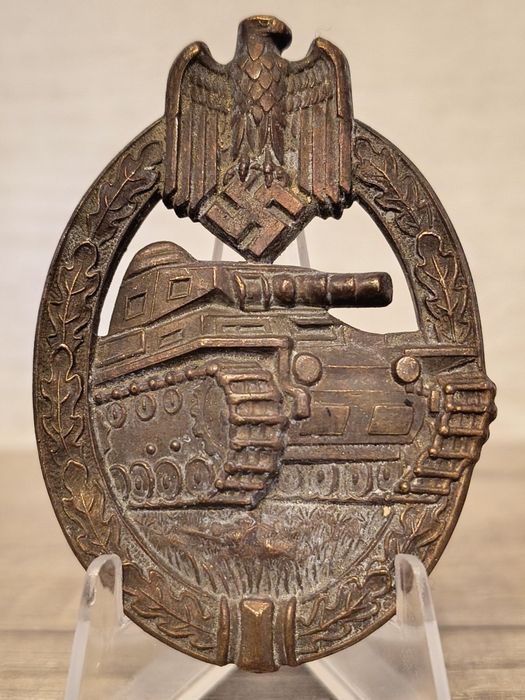 Militaria Trincheira Distintivo assalto panzer em bronze