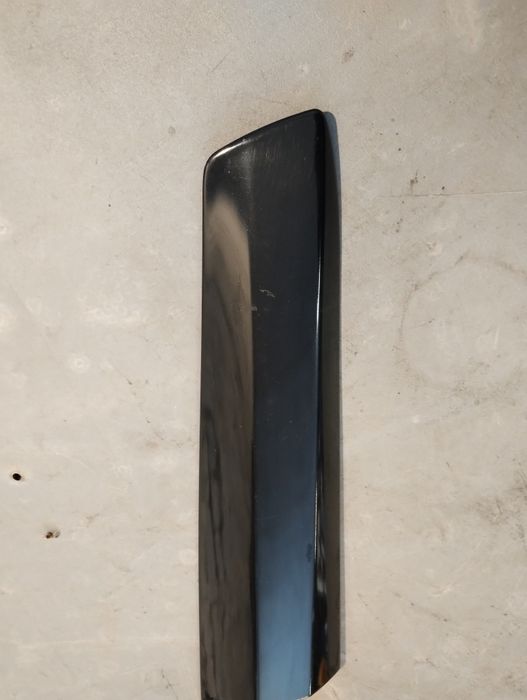 Listwa błotnika tył prawa renault Megane III coupe  czarny polysk