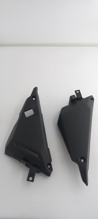 Kawasaki z650 wypełnienie bok L P