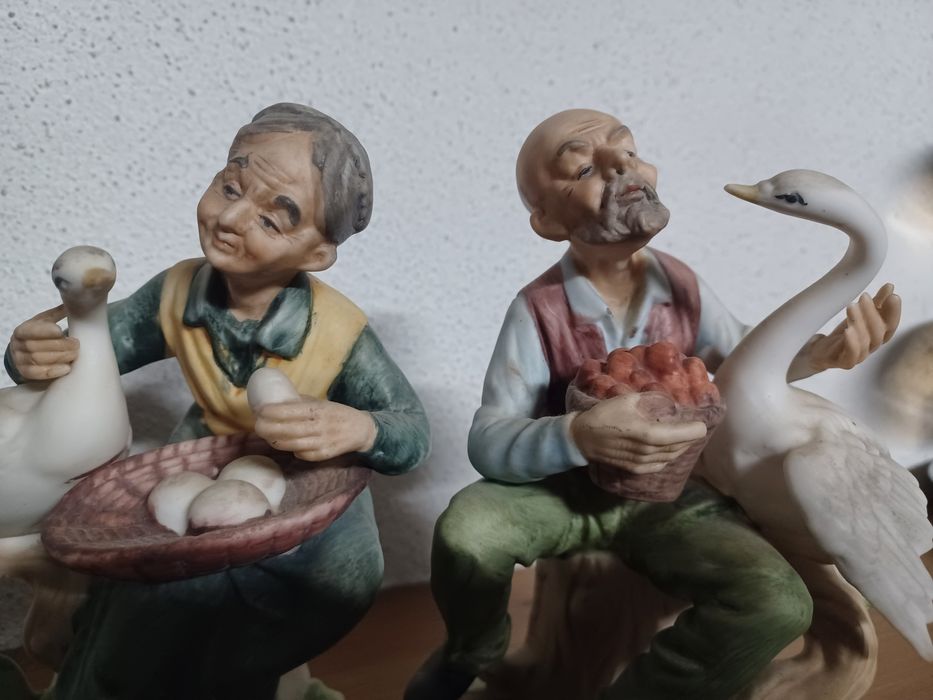 Casal de camponeses em porcelana Biscuit