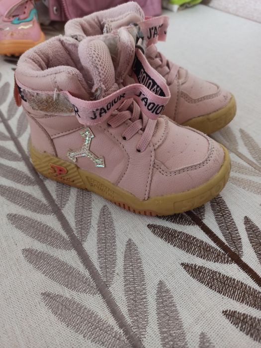 Дитячі утеплені кросівки на вибір різні ціни на флісі 27 розміру