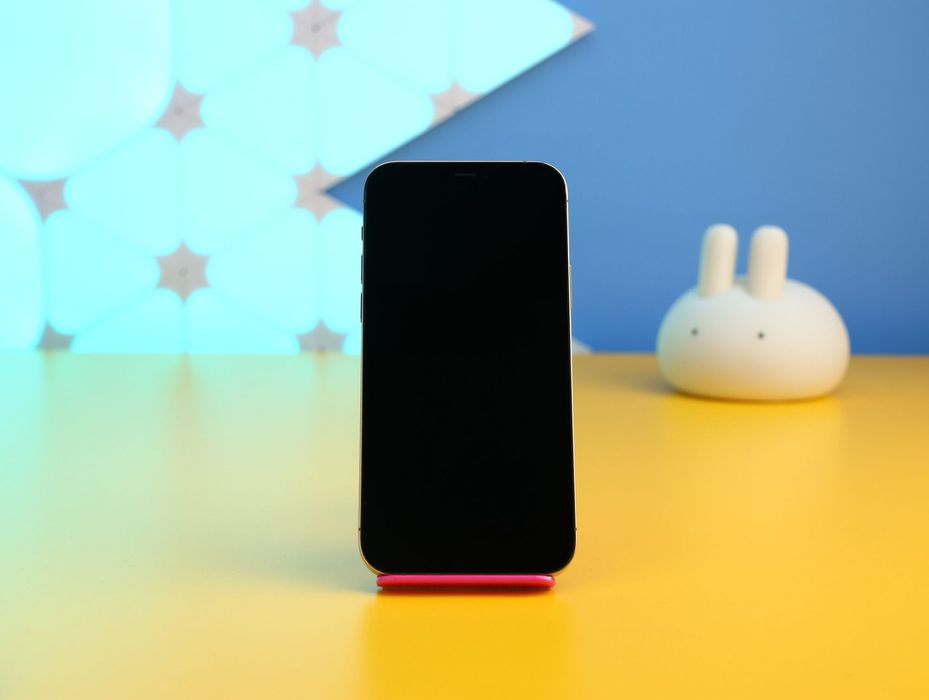 Смартфон Apple iPhone 12 Pro 128GB Gold (158487) Б/У З ГАРАНТІЄЮ