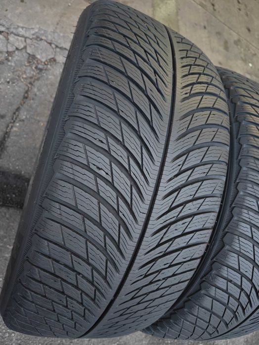 Передні шини 2шт R20 245 40 з Mercedes W222 зимові Michelin