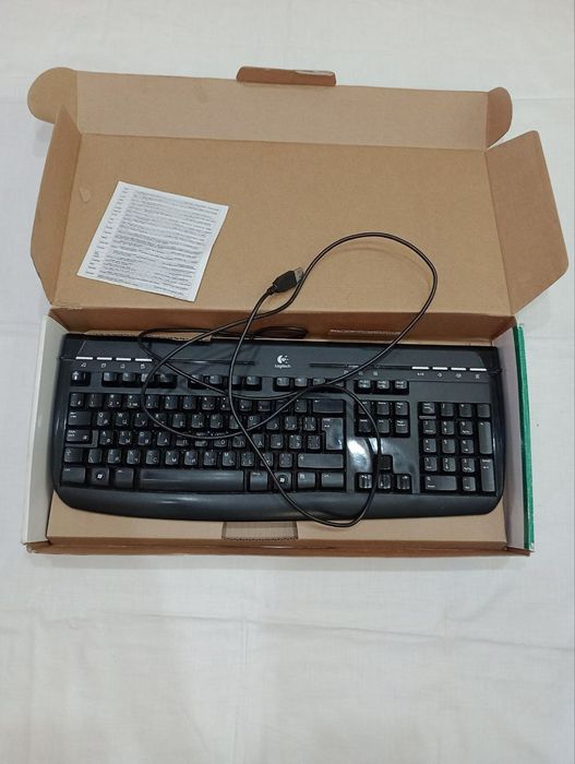 Клавиатура Logitech