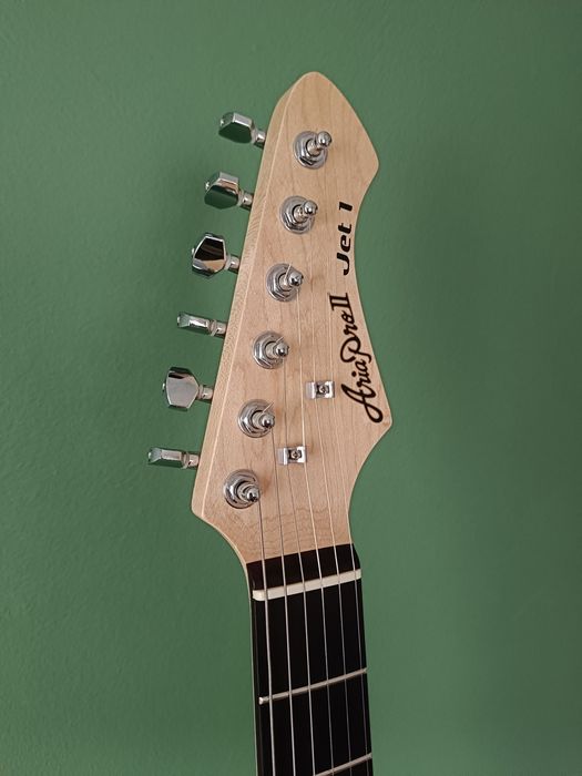 Aria JET-1 gitara elektryczna