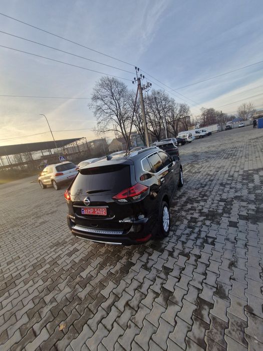 Nissan Rogue SV 4×4