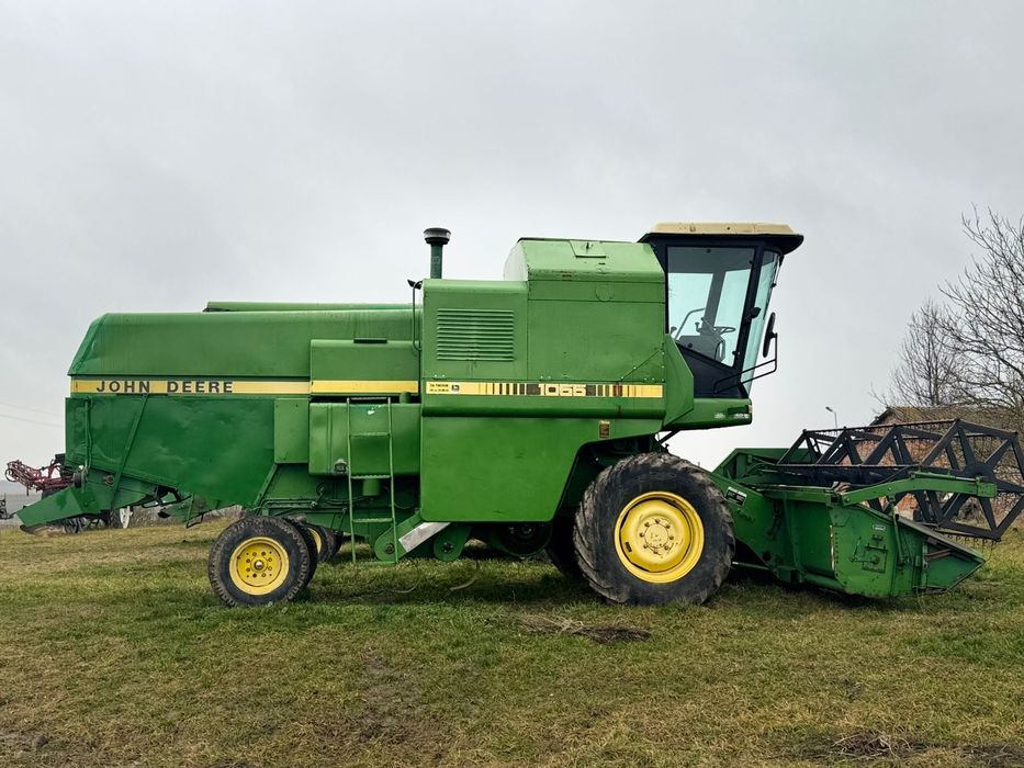 Продам комбайн джондир 1055