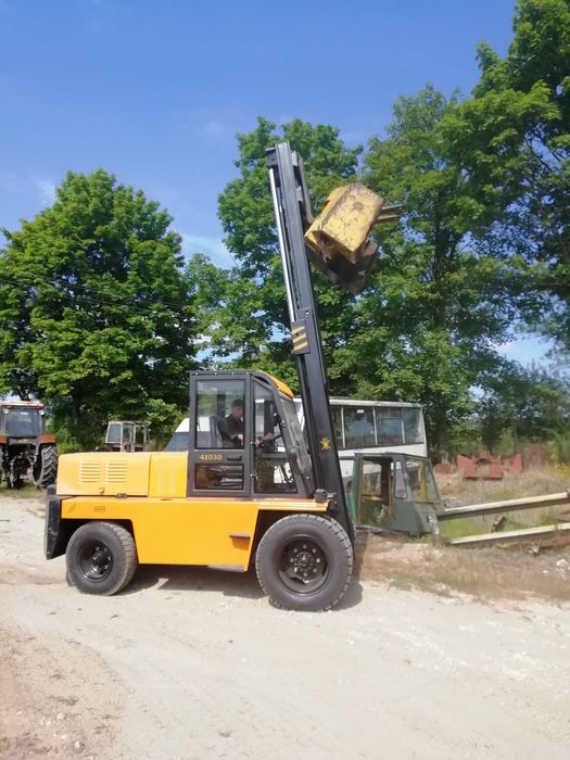 Автонавантажувач Львівський