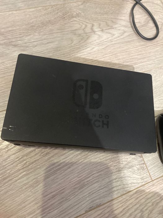 Nintendo switch zestaw.Kontroler+stacja dokująca Nintendo+ ładowarka