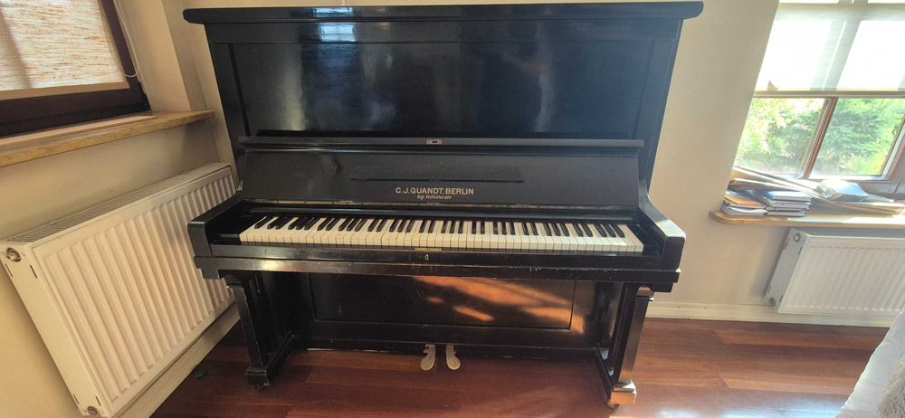 Pianino C.J. Quandt.  Berlin