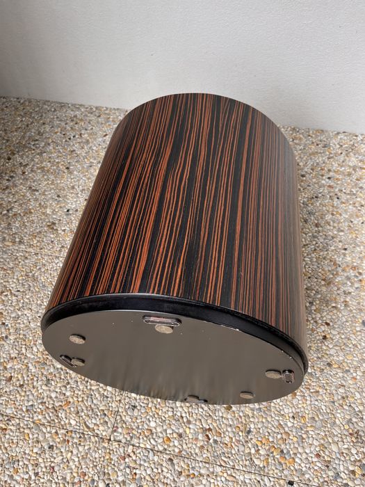 Vaso de madeira redondo