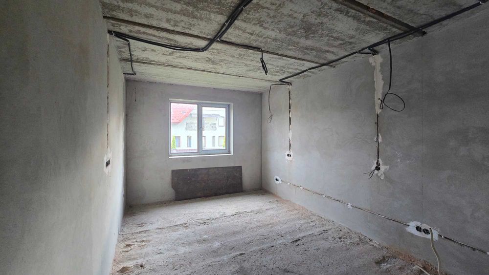 Продається добротний будинок у популярній серед покупців  локації