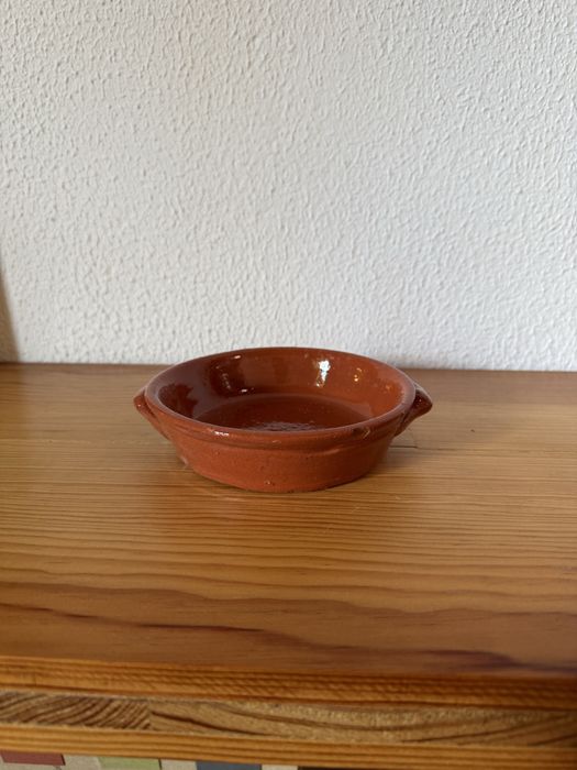 Taça terracota 13,5cm diâmetro.