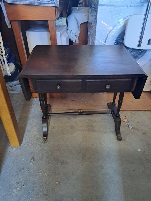 Mesa de centro com abas antiga