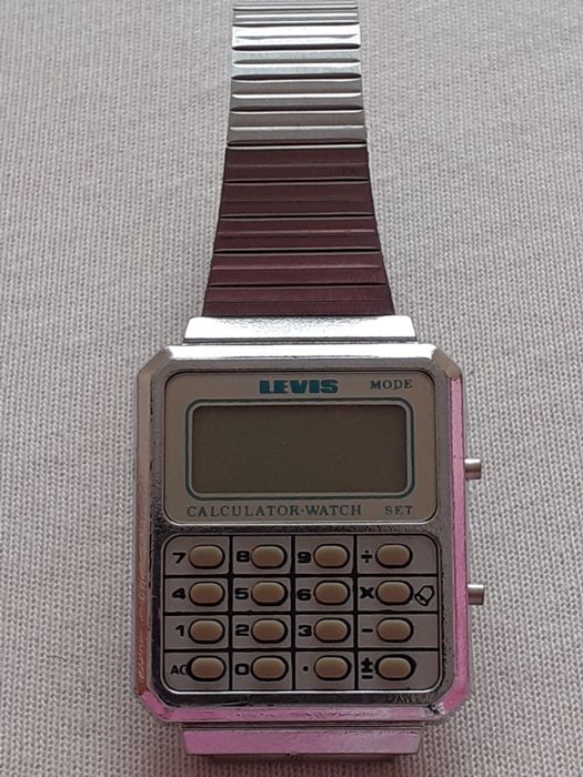 Zegarek Levis z PRL-u z kalkulatorem