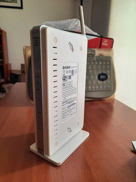 Teclado, hub e router