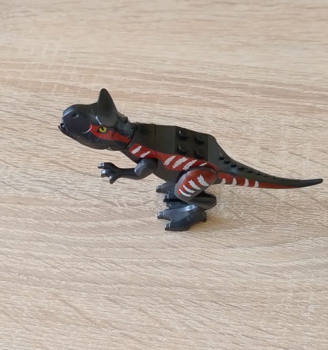 Figurka dinozaur Karnotaura
