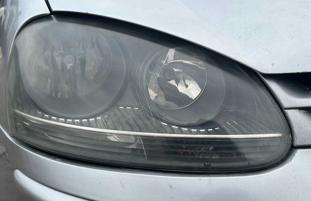 lampa przednia przód lewa Golf V Jetta