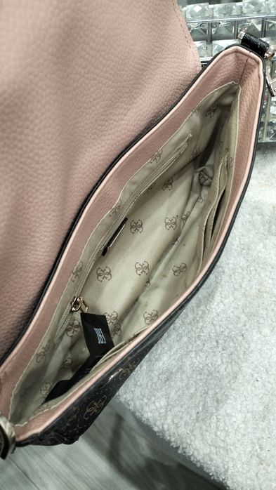 Torebka Guess monogram