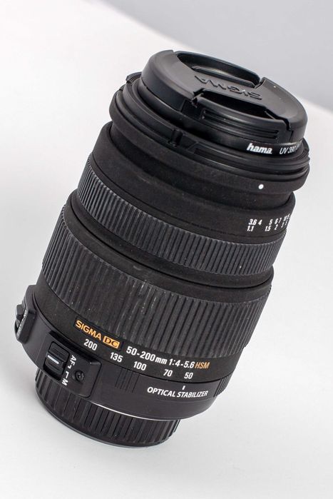 Objetiva Sigma 50-200mm,establizada, para Nikon