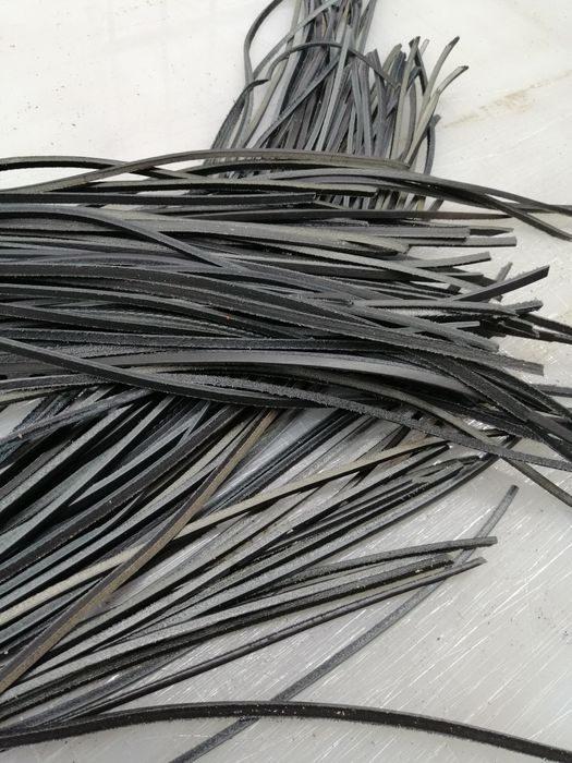 Rzemienie skórzane czarne