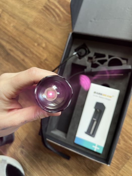 Latarka Darkbeam Ultra Bright Flashlight