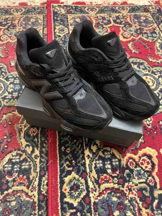 New Balance 9060 Triple Black Rozmiar 44