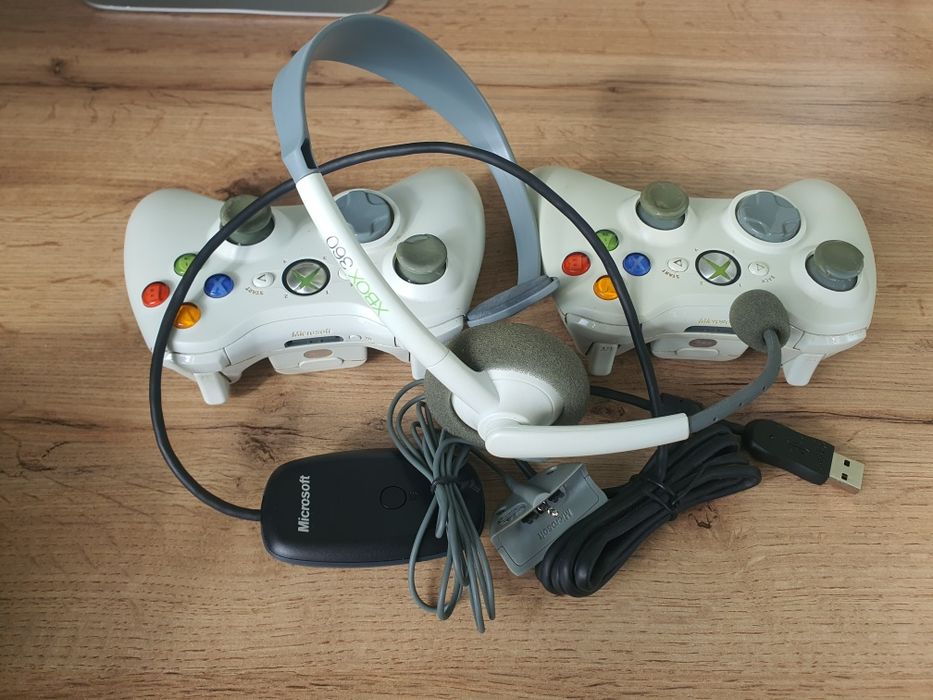 Джойстики xbox 360  навушник