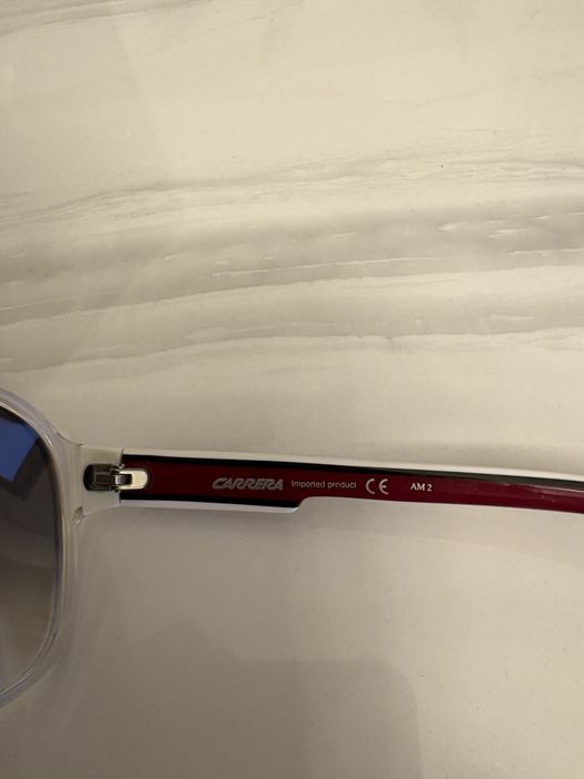 Oculos de sol da marca Carrera