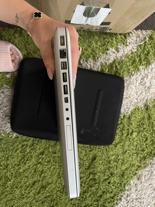 Macbook pro неробочий, на розбірку