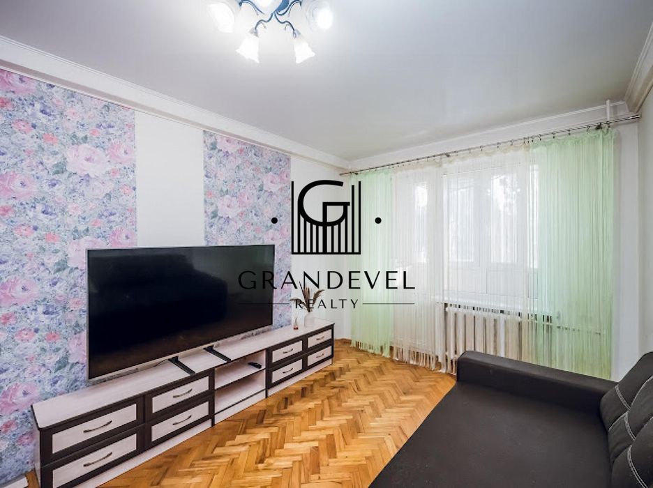 Продам 2к квартиру по вул. Ушинського, Чоколівка, радіоринок, Київ